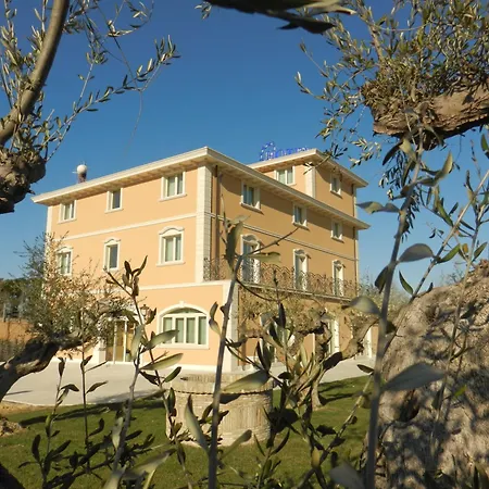 Ξενοδοχείο Hotel Villa Michelangelo Citta Sant'Angelo