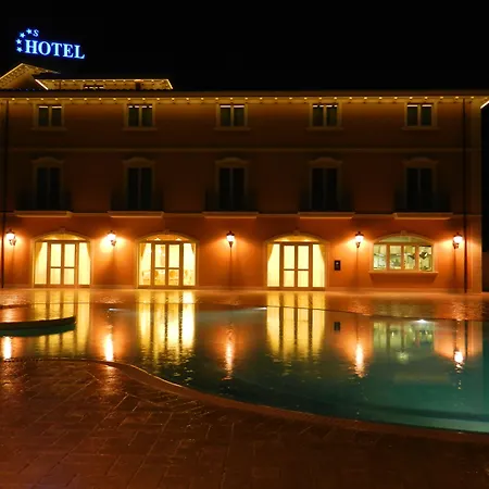 Michelangelo Hotel 4*