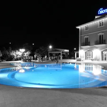 Michelangelo Hotell Citta Sant'Angelo