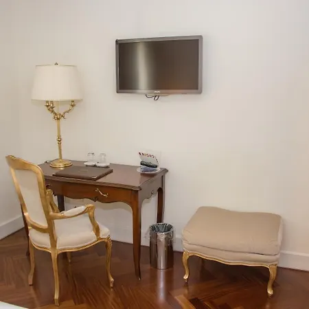 Michelangelo Hotel 4*