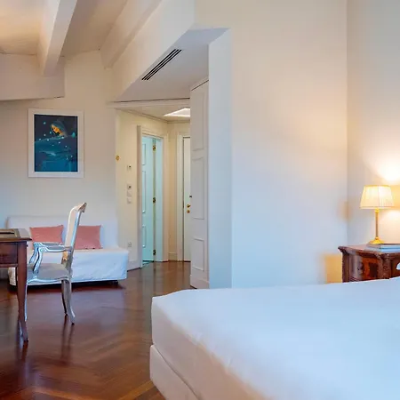 Hotel Villa Michelangelo 4*