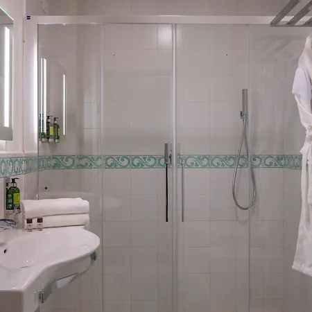 Michelangelo Hotel 4*