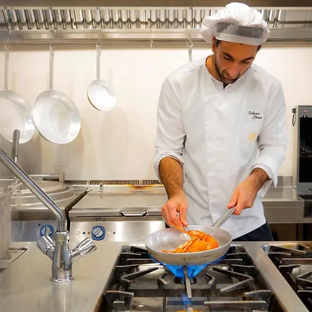 Hotel Villa Michelangelo 4*