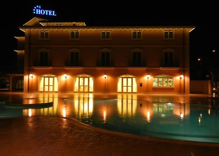 Michelangelo Hotel 4*